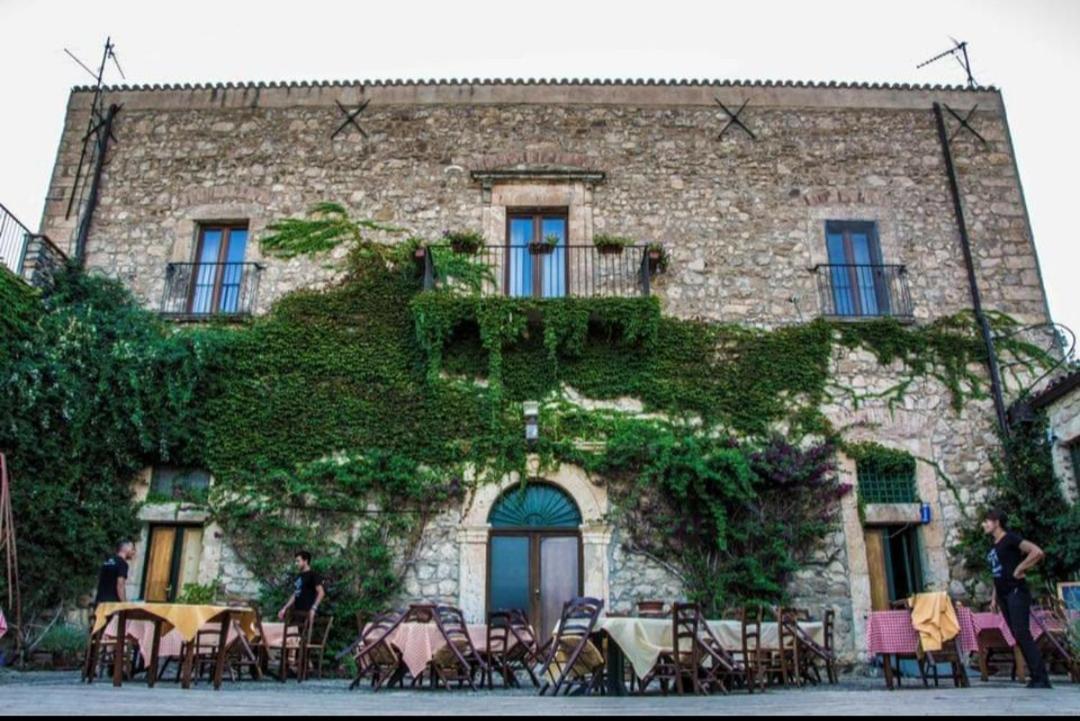 Agriturismo Feudo Tudia Landro 외부 사진